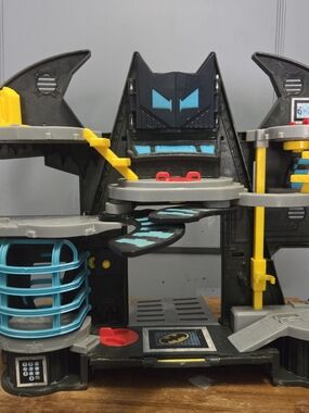 Imaginext Batcave – the ultimate Batman HQ! 🦇⚡
